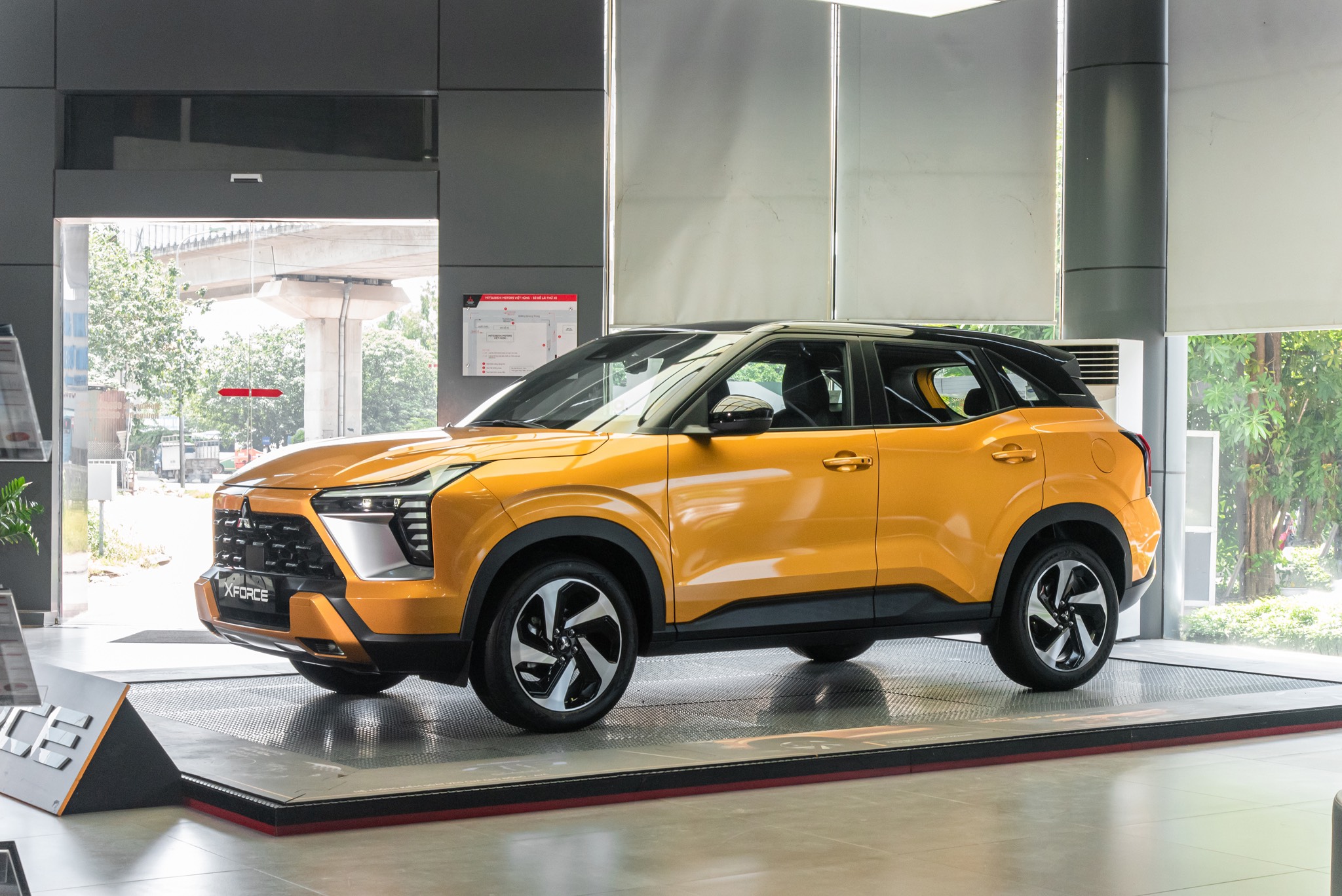 mitsubishi xforce ultimate 2025 mitsubishi isamco trần hưng đạo