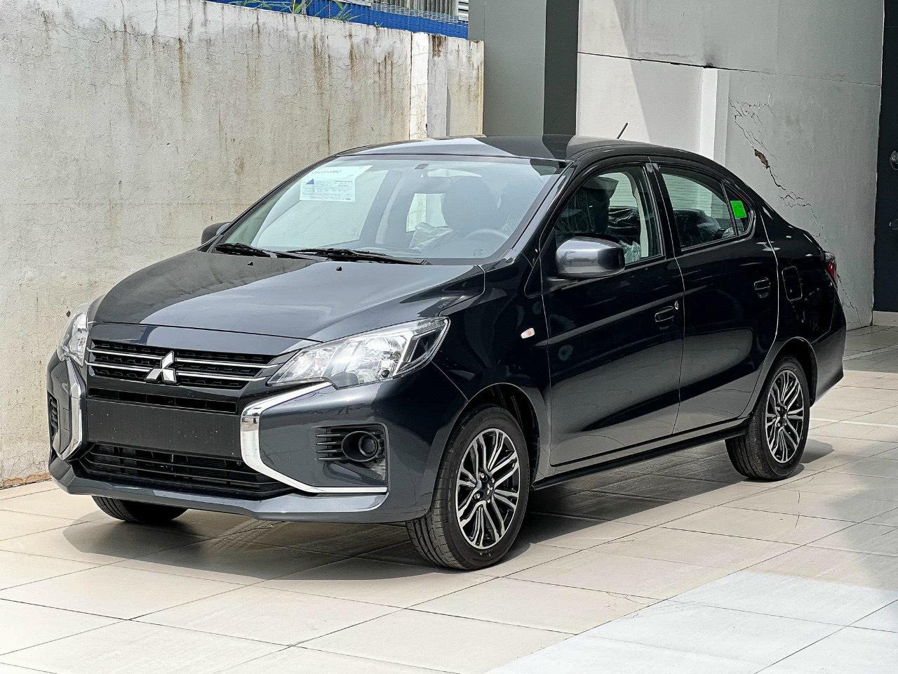 Mitsubishi Attrage MT 2025 màu xám